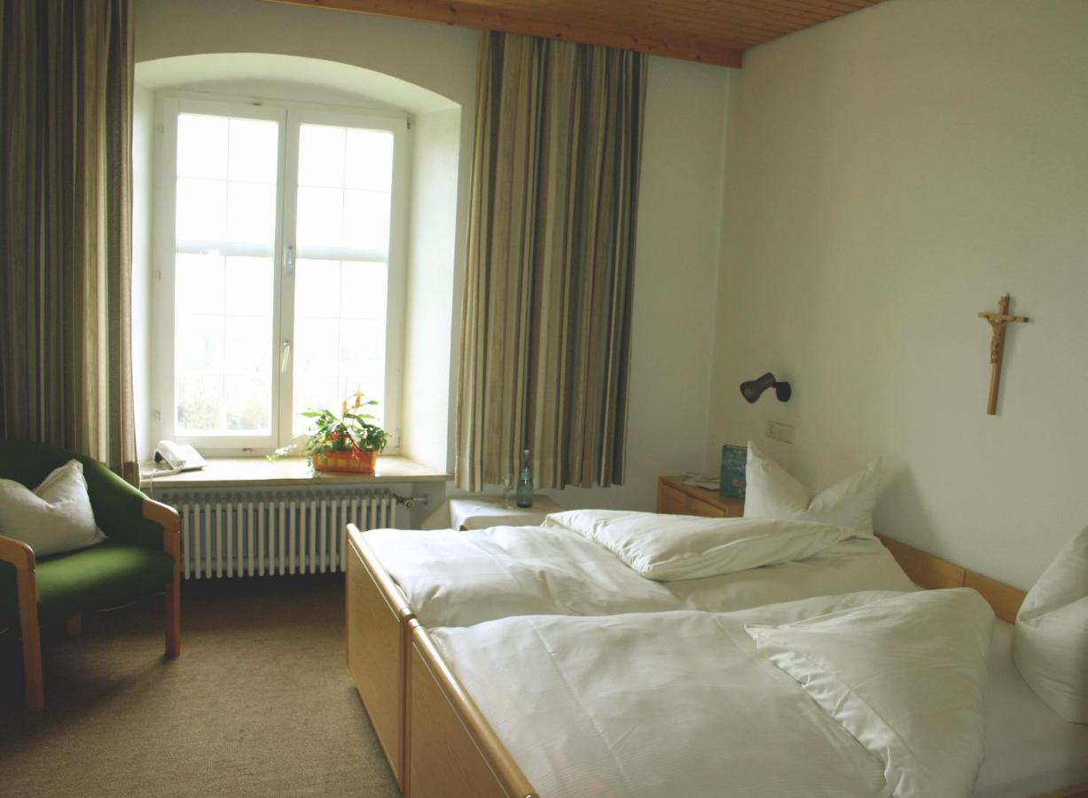 Tagungshaus Im Kloster Neresheim Hotel Exterior photo